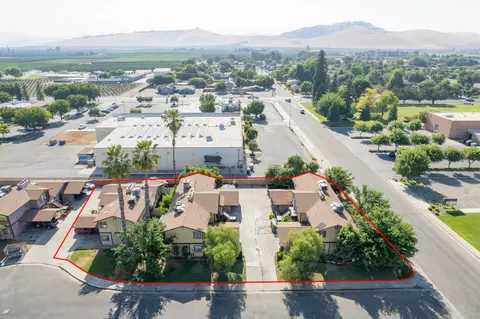 801 Monarch Cir, Exeter, CA 93221