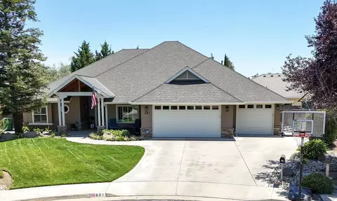 621 Dove Ct, Exeter, CA 93221