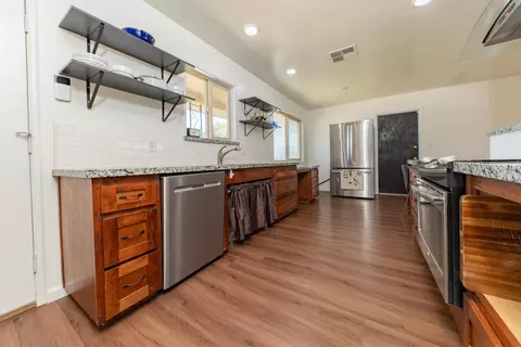 1445 Mulberry Ln, Lemoore, CA 93245 photo 4