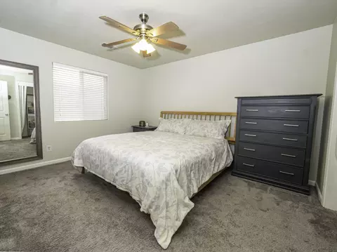15884 Jasmine Ave #C, Ivanhoe, CA 93235 photo 9