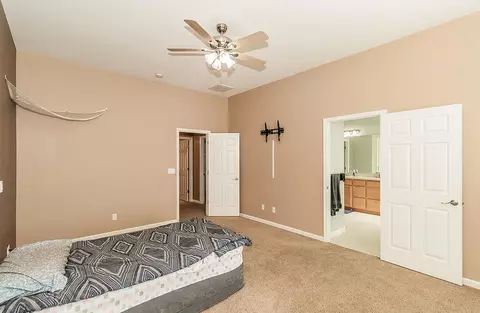 1259 Paradise Loop, Lemoore, CA 93245 photo 19