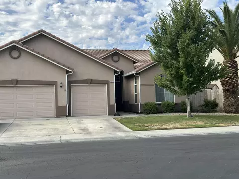 1259 Paradise Loop, Lemoore, CA 93245 photo 2