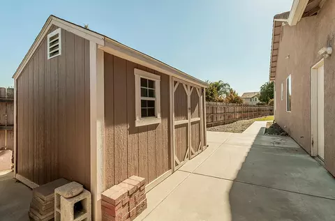 1259 Paradise Loop, Lemoore, CA 93245 photo 28