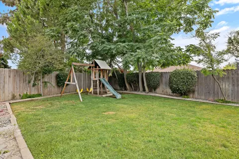 334 Cedar St, Hanford, CA 93230 photo 35