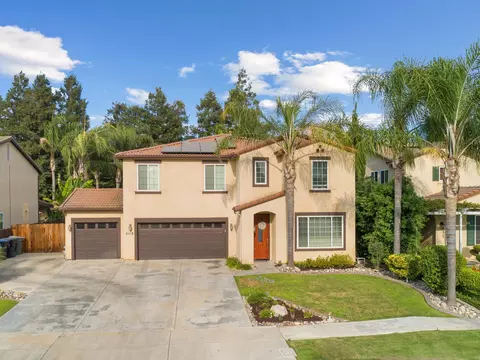 2118 N Cottonwood St, Visalia, CA 93291