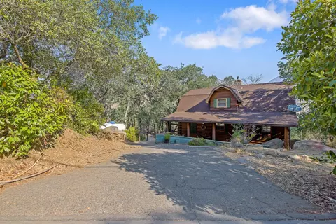 45287 Hammond Dr, Three Rivers, CA 93271 photo 2