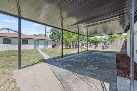 446 W Myrtle St, Hanford, CA 93230 photo 21