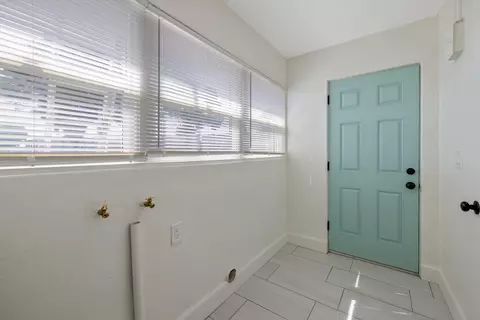 446 W Myrtle St, Hanford, CA 93230 photo 14