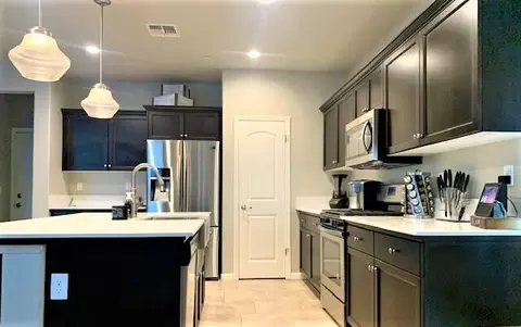 3220 Spring Sails Ave, Tulare, CA 93274 photo 6