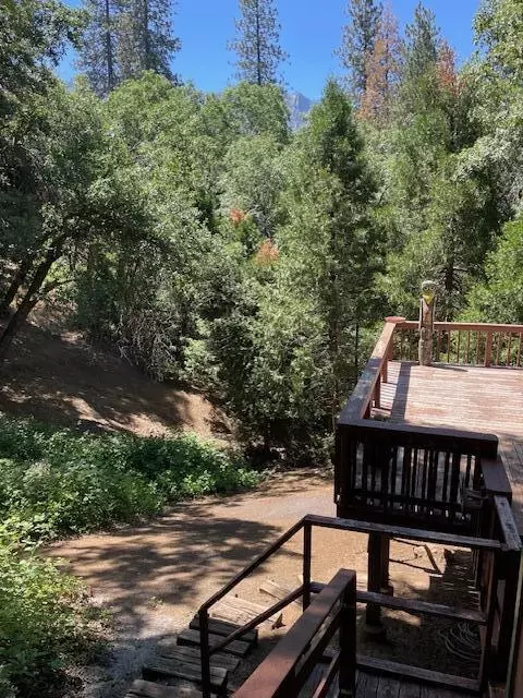 1183 Bourbon Dr, Springville, CA 93265 photo 2