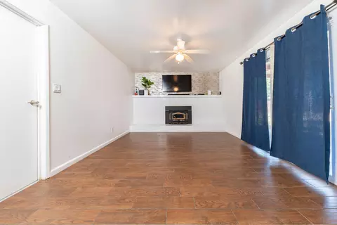 310 Spring Pl, Lemoore, CA 93245 photo 8