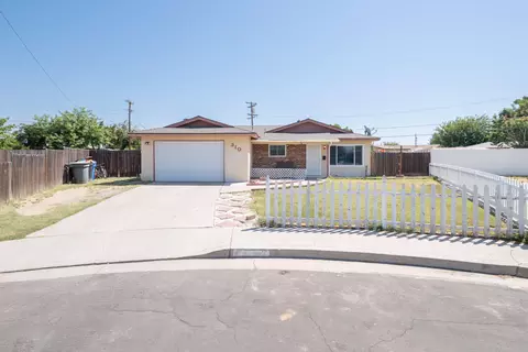 310 Spring Pl, Lemoore, CA 93245