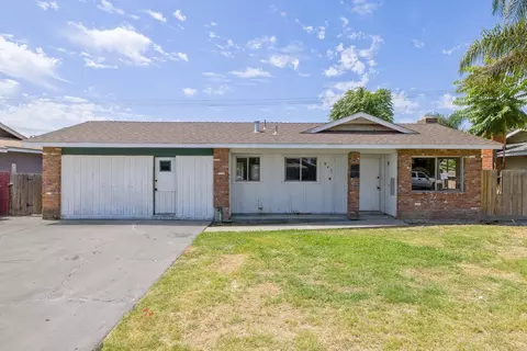 945 W Madalyn Ave, Tulare, CA 93274