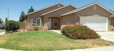 1496 W Sonora Ave, Tulare, CA 93274