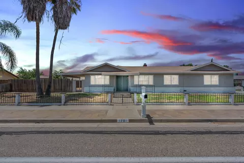1701 S Laspina St, Tulare, CA 93274