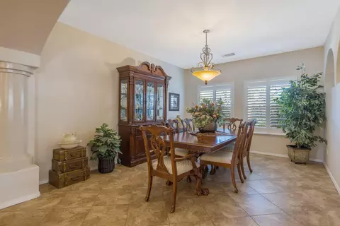 1041 Lords Ct, Lemoore, CA 93245 photo 13