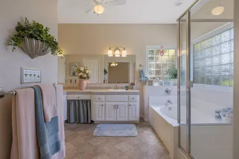 1041 Lords Ct, Lemoore, CA 93245 photo 30