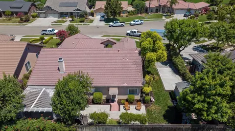 1041 Lords Ct, Lemoore, CA 93245 photo 63