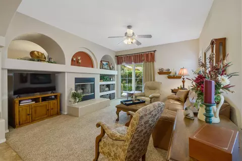 1041 Lords Ct, Lemoore, CA 93245 photo 45