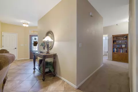 1041 Lords Ct, Lemoore, CA 93245 photo 16
