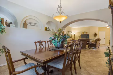 1041 Lords Ct, Lemoore, CA 93245 photo 15