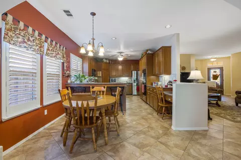 1041 Lords Ct, Lemoore, CA 93245 photo 35