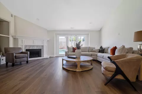 138 E Chestnut Ct, Visalia, CA 93277 photo 26