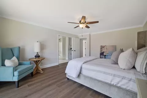 138 E Chestnut Ct, Visalia, CA 93277 photo 37