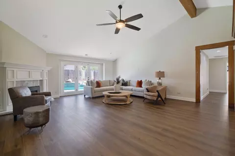 138 E Chestnut Ct, Visalia, CA 93277 photo 11