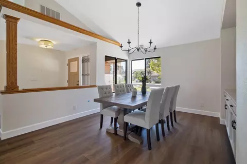 138 E Chestnut Ct, Visalia, CA 93277 photo 8