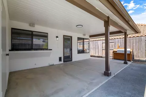 138 E Chestnut Ct, Visalia, CA 93277 photo 43