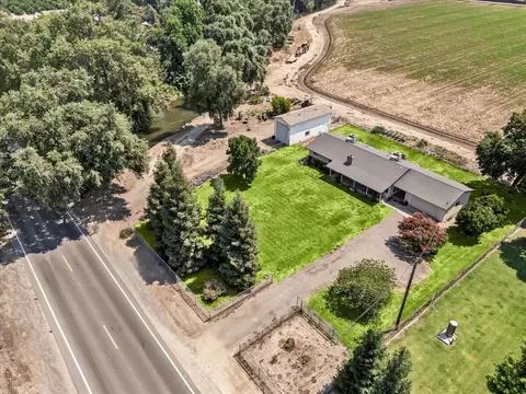 29730 Road 168, Visalia, CA 93292
