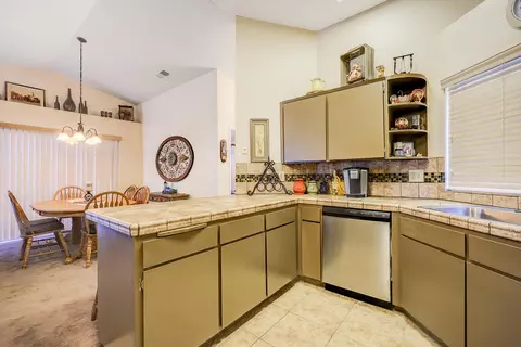 2413 E Sweet Ave, Visalia, CA 93292 photo 13