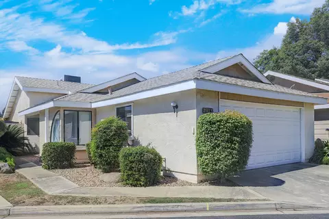 2413 E Sweet Ave, Visalia, CA 93292 photo 3