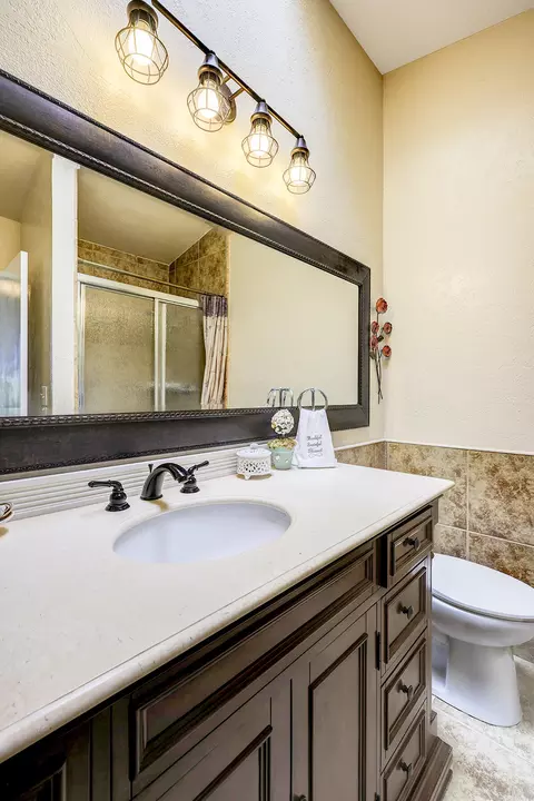 2413 E Sweet Ave, Visalia, CA 93292 photo 17