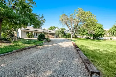 31399 Powell Dr, Exeter, CA 93221 photo 5