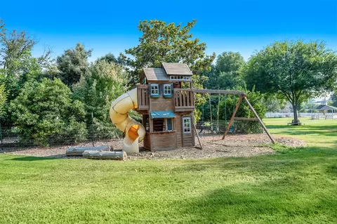 31399 Powell Dr, Exeter, CA 93221 photo 69