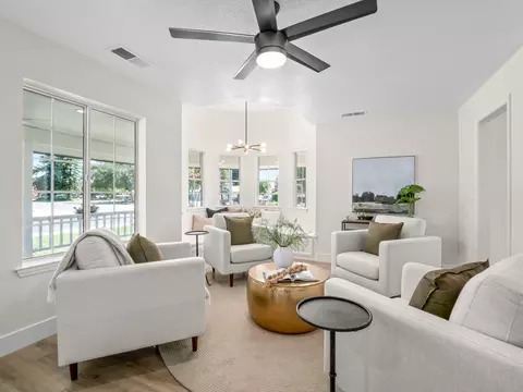 210 W Paul Ave, Clovis, CA 93612 photo 7