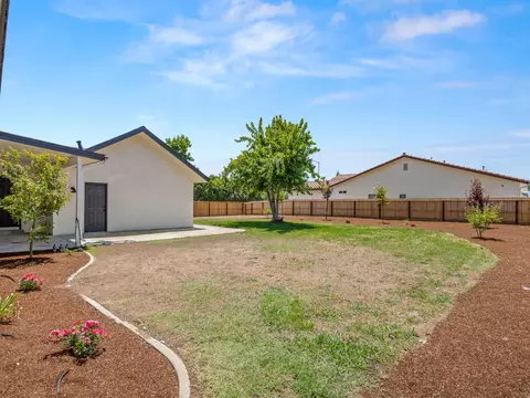 210 W Paul Ave, Clovis, CA 93612 photo 43