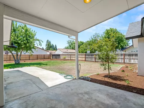 210 W Paul Ave, Clovis, CA 93612 photo 42