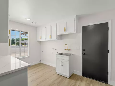 210 W Paul Ave, Clovis, CA 93612 photo 23
