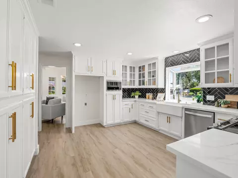 210 W Paul Ave, Clovis, CA 93612 photo 17