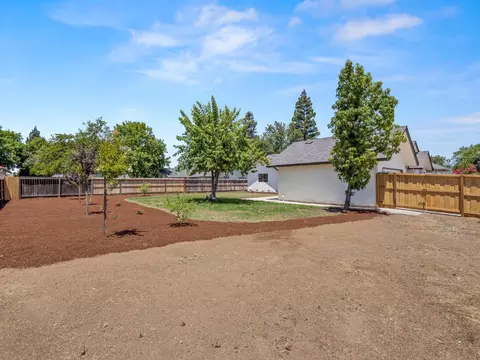 210 W Paul Ave, Clovis, CA 93612 photo 46