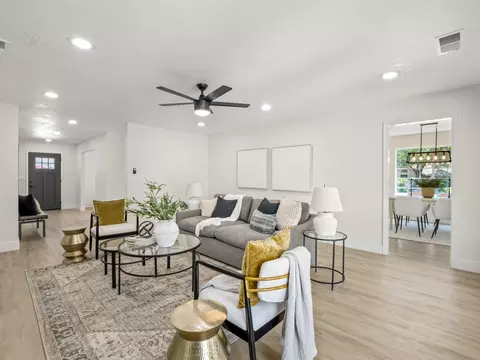 210 W Paul Ave, Clovis, CA 93612 photo 14