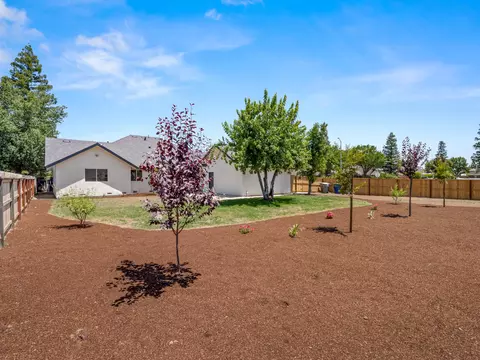 210 W Paul Ave, Clovis, CA 93612 photo 44