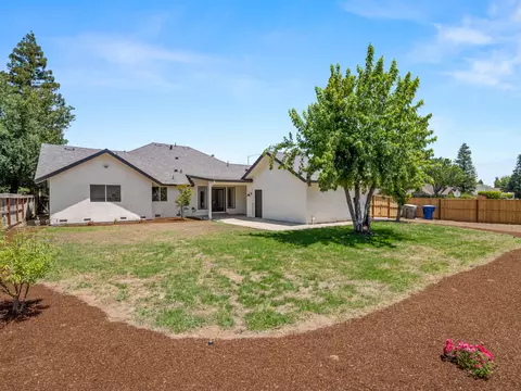 210 W Paul Ave, Clovis, CA 93612 photo 45