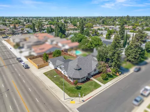 210 W Paul Ave, Clovis, CA 93612 photo 48