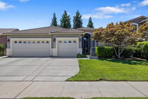 315 Elkhorn Ave, Visalia, CA 93277