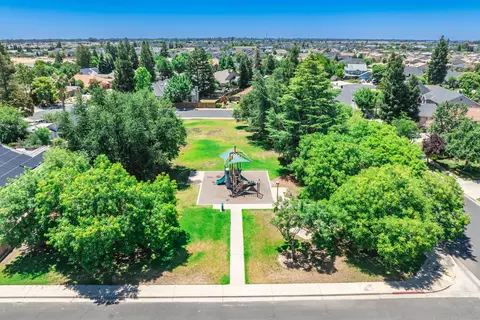 3163 Mckelvy Ave, Clovis, CA 93611 photo 52