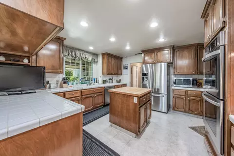 3163 Mckelvy Ave, Clovis, CA 93611 photo 7